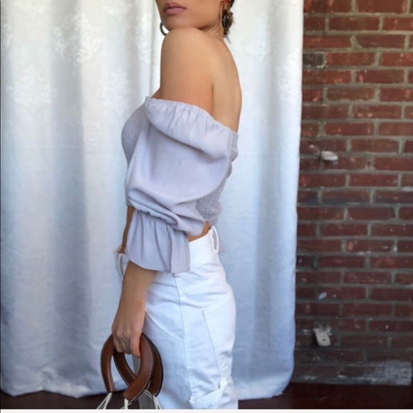 Last 1✨🆕Leighton Gray Puff Sleeve Smocked Top - Picture 6 of 8